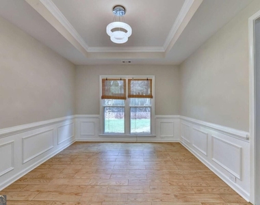 2835 Crestmont Court - Photo Thumbnail 15