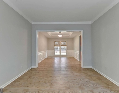 2835 Crestmont Court - Photo Thumbnail 11