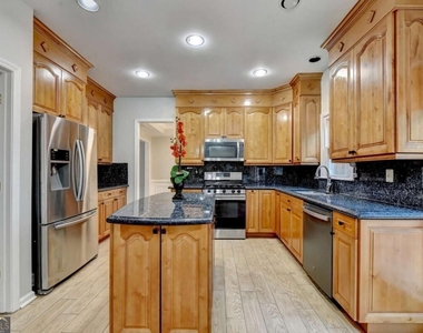 2835 Crestmont Court - Photo Thumbnail 24