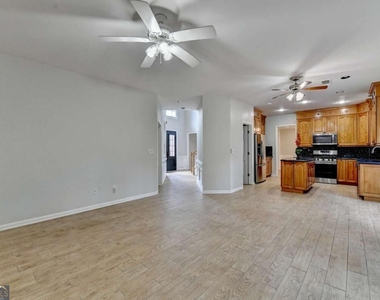 2835 Crestmont Court - Photo Thumbnail 35