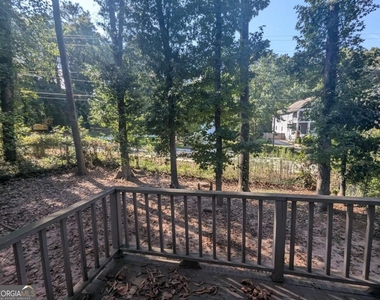 1611 Creek Pond Cove - Photo Thumbnail 25
