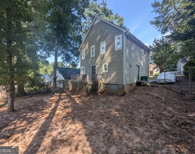 1611 Creek Pond Cove - Photo Thumbnail 23