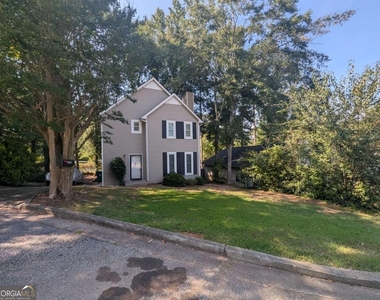 1611 Creek Pond Cove - Photo Thumbnail 22