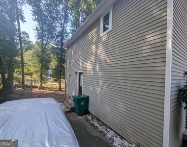 1611 Creek Pond Cove - Photo Thumbnail 21
