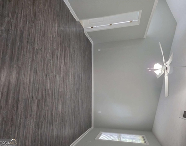 35 Montgomery Court - Photo Thumbnail 14