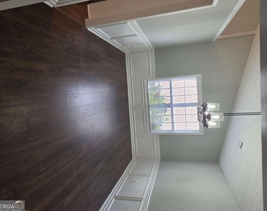 35 Montgomery Court - Photo Thumbnail 20