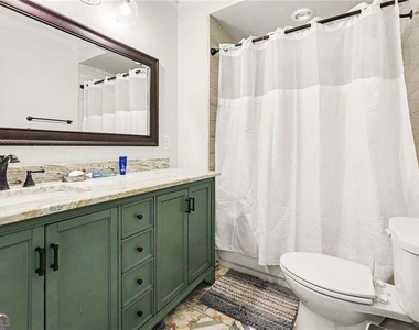 9035 Sunbury Place - Photo Thumbnail 26