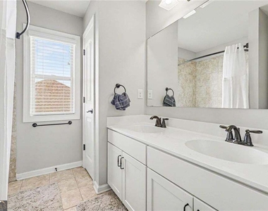 9035 Sunbury Place - Photo Thumbnail 30