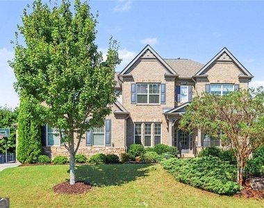 9035 Sunbury Place - Photo Thumbnail 1