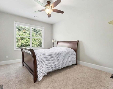 9035 Sunbury Place - Photo Thumbnail 25