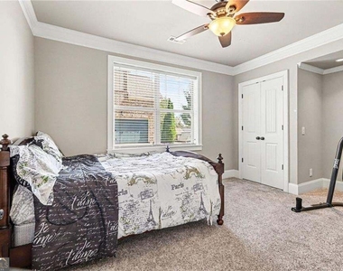 9035 Sunbury Place - Photo Thumbnail 27