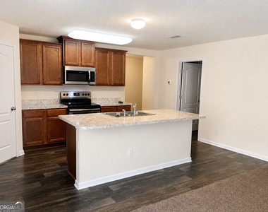 228 Brooklet Circle - Photo Thumbnail 5