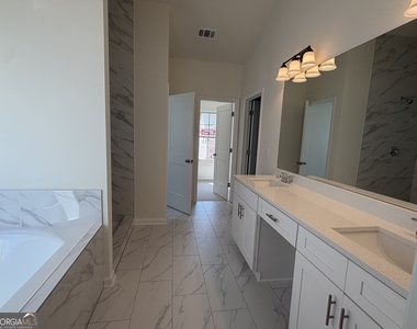 5927 Creek Indian Drive - Photo Thumbnail 13