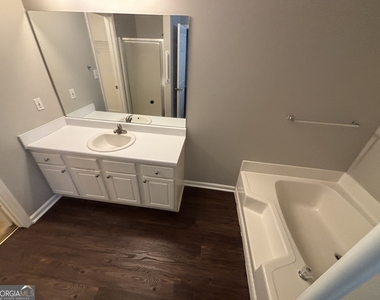 43 Canterbury Drive - Photo Thumbnail 19