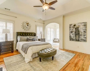 704 Longleaf Drive Ne - Photo Thumbnail 19