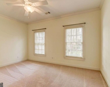 704 Longleaf Drive Ne - Photo Thumbnail 25