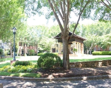 704 Longleaf Drive Ne - Photo Thumbnail 36