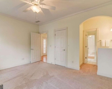704 Longleaf Drive Ne - Photo Thumbnail 27