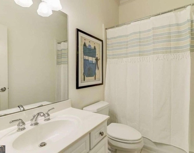 704 Longleaf Drive Ne - Photo Thumbnail 31