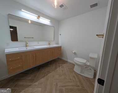 4008 Rock Mill Drive - Photo Thumbnail 16