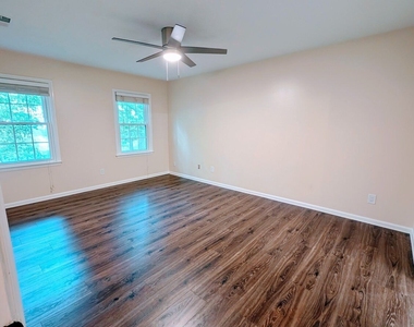 4008 Rock Mill Drive - Photo Thumbnail 15