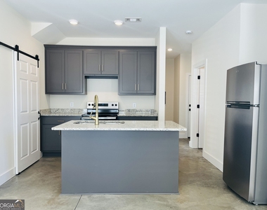 201a Cherry Street - Photo Thumbnail 5