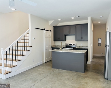 201a Cherry Street - Photo Thumbnail 3