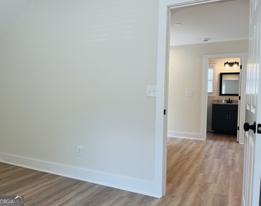 201a Cherry Street - Photo Thumbnail 24