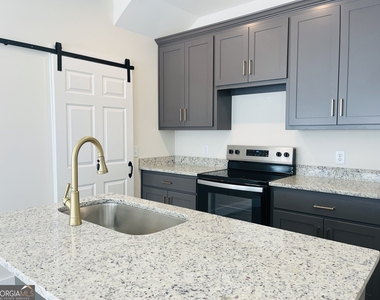 201a Cherry Street - Photo Thumbnail 7