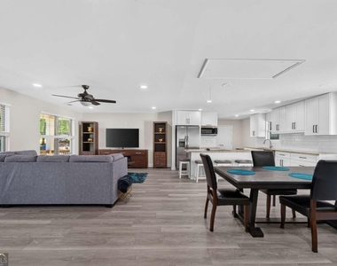 224 Doster Avenue - Photo Thumbnail 14