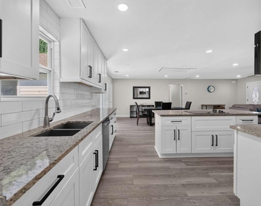 224 Doster Avenue - Photo Thumbnail 13