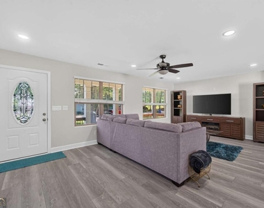 224 Doster Avenue - Photo Thumbnail 6