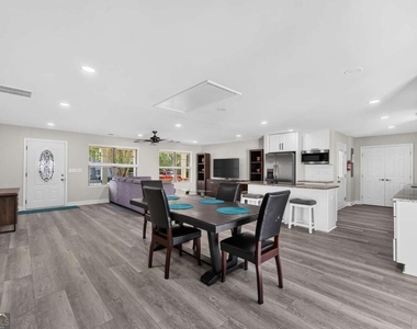 224 Doster Avenue - Photo Thumbnail 22