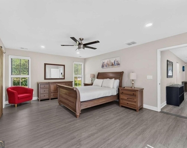 224 Doster Avenue - Photo Thumbnail 17