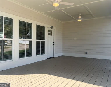 201 Cherry Street - Photo Thumbnail 2