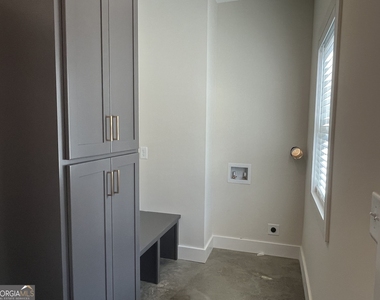 201 Cherry Street - Photo Thumbnail 19