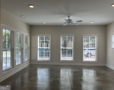 201 Cherry Street - Photo Thumbnail 5
