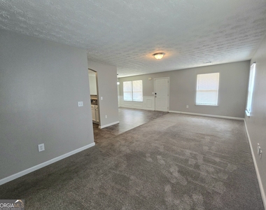 1147 Dunivin Drive - Photo Thumbnail 5