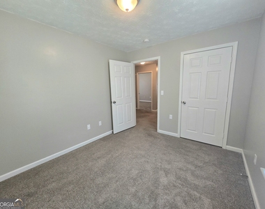 1147 Dunivin Drive - Photo Thumbnail 21