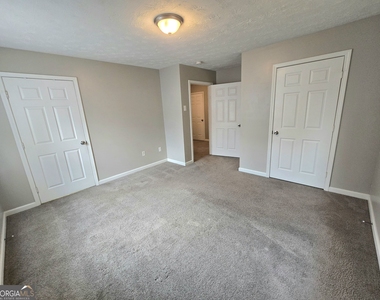 1147 Dunivin Drive - Photo Thumbnail 13