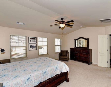 2349 Whiteoak Bend Se - Photo Thumbnail 12