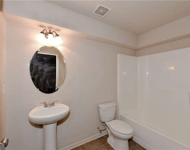 2349 Whiteoak Bend Se - Photo Thumbnail 2