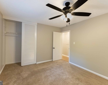 250 Forrest Avenue - Photo Thumbnail 25