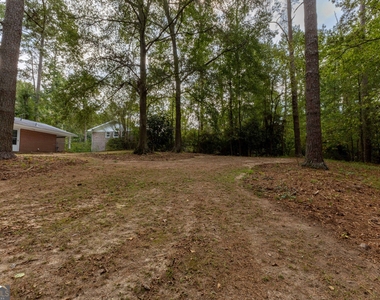 250 Forrest Avenue - Photo Thumbnail 34