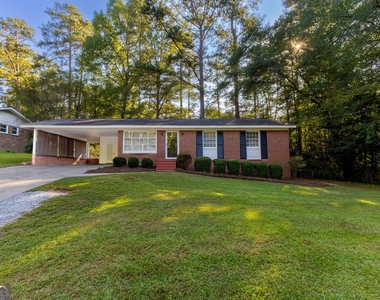 250 Forrest Avenue - Photo Thumbnail 1