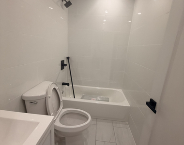 435 Lincoln Avenue - Photo Thumbnail 2