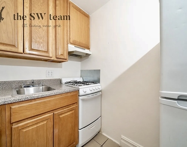 139 West 80th Street - Photo Thumbnail 1