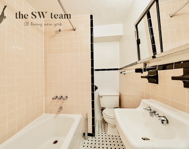 139 West 80th Street - Photo Thumbnail 2
