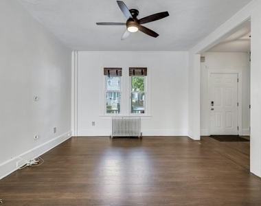 52 Madison St - Photo Thumbnail 6