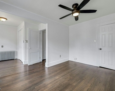 52 Madison St - Photo Thumbnail 20